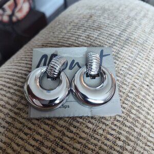 Vintage 90s Signed MONET Silver Tone  Clip on